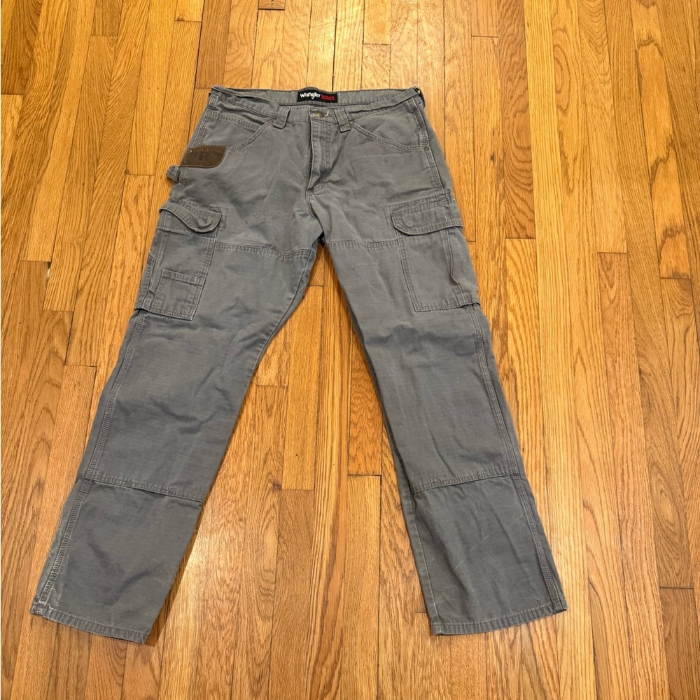 Wrangler Men's Charcoal Cargo Pants 33x32 excellent condition